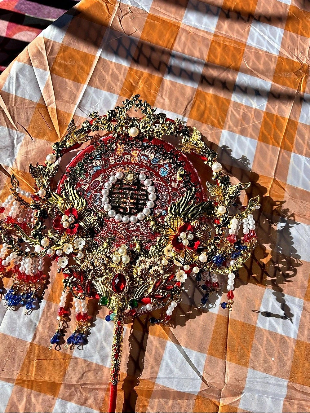 Chinese Bridal Fan - Picture 3 of 4